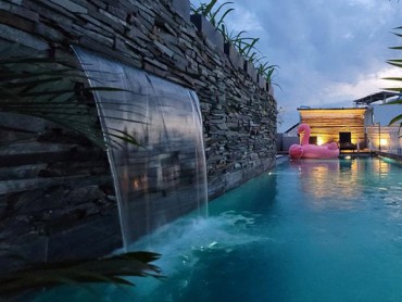 Thác nước tràn tiểu cảnh dành cho sân vườn mọi ngôi nhà
